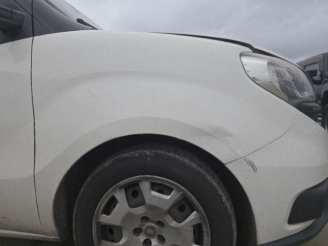 bontott FIAT DOBLO Jobb első Sárvédő