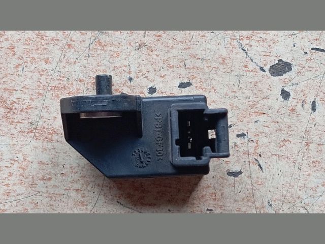 bontott FIAT DOBLO Jobb első Ütközés Érzékelő (Homlokfalon)