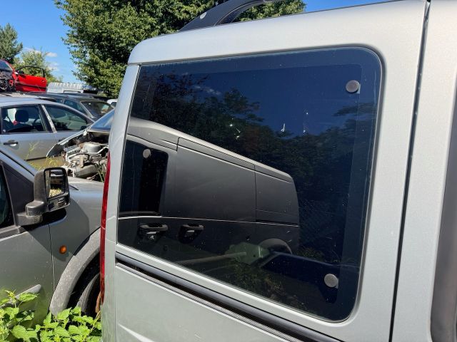 bontott FIAT DOBLO Jobb hátsó Fixüveg (Ajtóban)