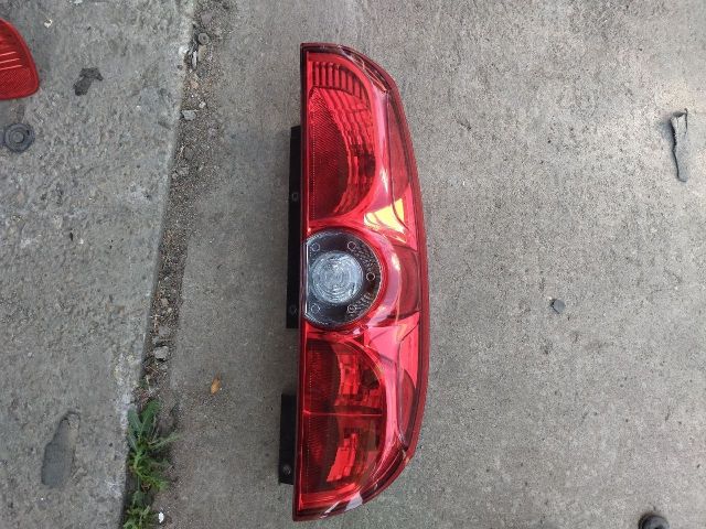 bontott FIAT DOBLO Jobb Hátsó Lámpa