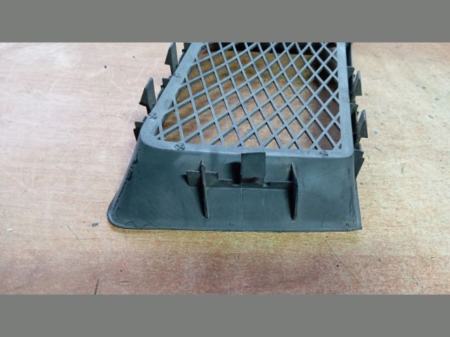 bontott FIAT DOBLO Jobb Ködlámpa Rács