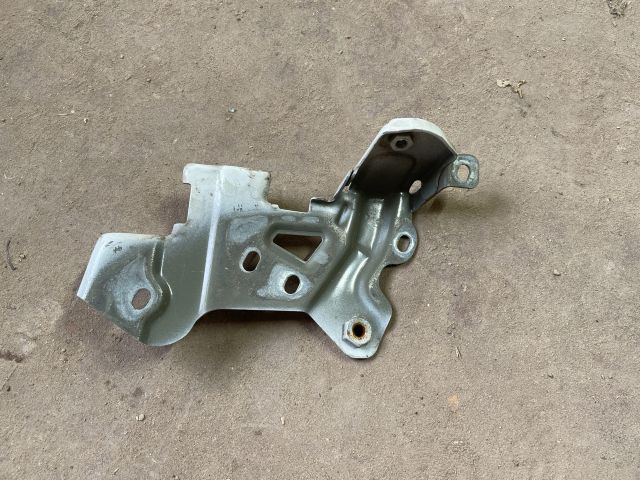 bontott FIAT DOBLO Jobb Sárvédő Oldaltartó