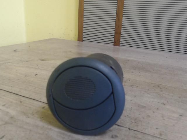 bontott FIAT DOBLO Jobb Szellőző