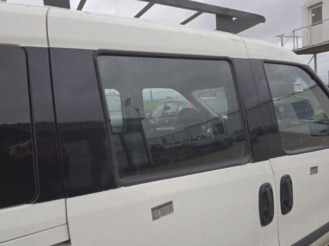 bontott FIAT DOBLO Jobb Tolóajtó Ablak