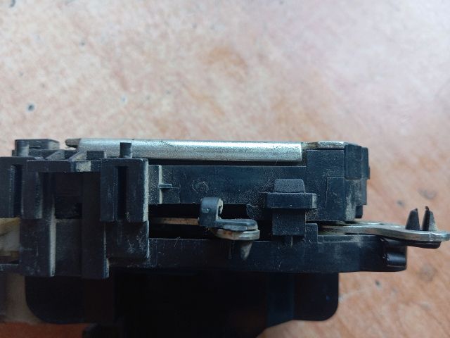 bontott FIAT DOBLO Jobb Tolóajtó Zárszerkezet