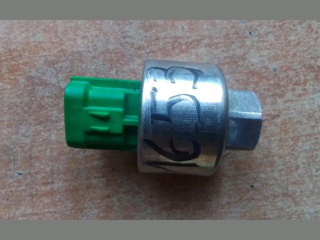 bontott FIAT DOBLO Klíma Nyomásérzékelő Kapcsoló