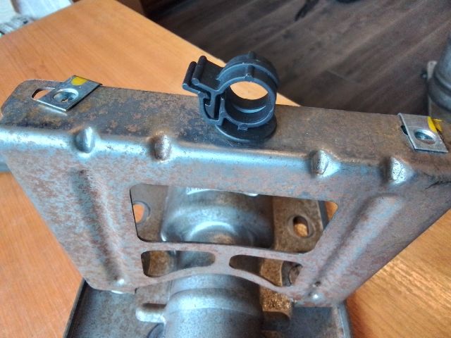 bontott FIAT DOBLO Kormányoszlop