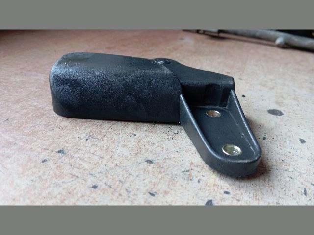 bontott FIAT DOBLO Motorháztető Nyitó Kar / Gomb