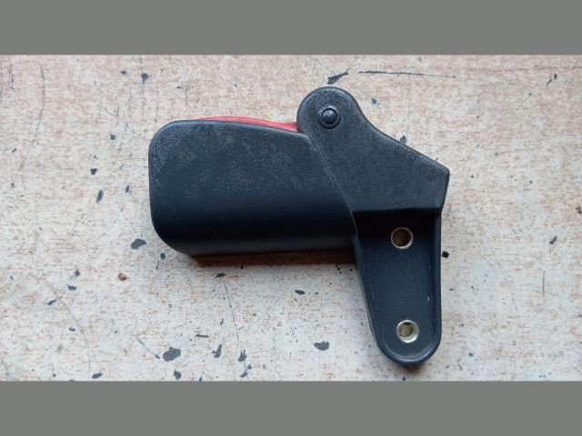 bontott FIAT DOBLO Motorháztető Nyitó Kar / Gomb