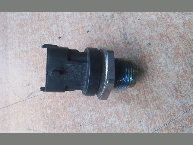 bontott FIAT DOBLO Nyomásszabályzó Szelep