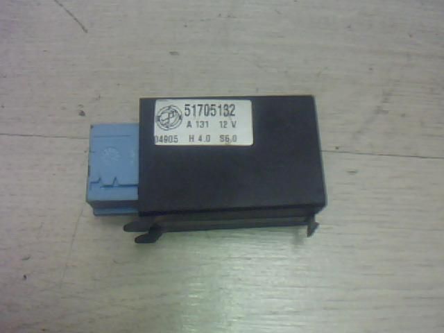 bontott FIAT DOBLO Relé