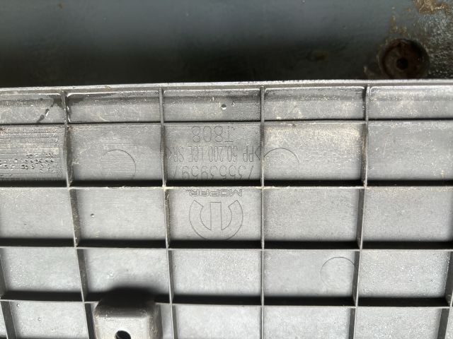 bontott FIAT DOBLO Rendszámtábla Tartó