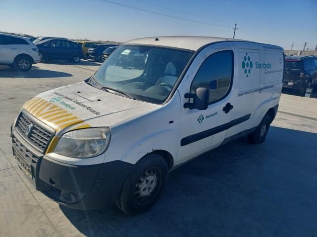 bontott FIAT DOBLO Tankajtó