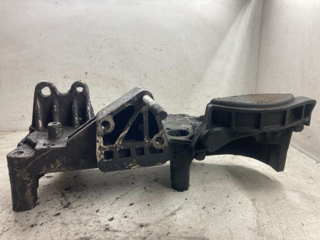 bontott FIAT DOBLO Tartó Bak