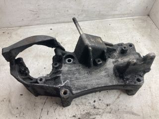 bontott FIAT DOBLO Tartó Bak