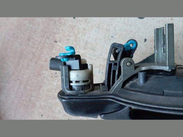 bontott FIAT DOBLO Tolóajtó Külső Kilincs