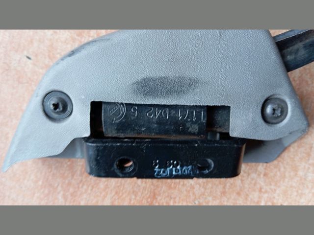 bontott FIAT DOBLO Tolóajtó Sín Görgő