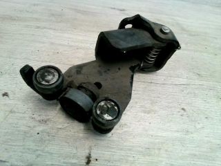 bontott FIAT DOBLO Tolóajtó Sín Görgő