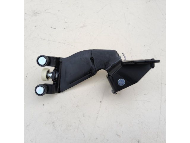 bontott FIAT DOBLO Tolóajtó Sín Görgő