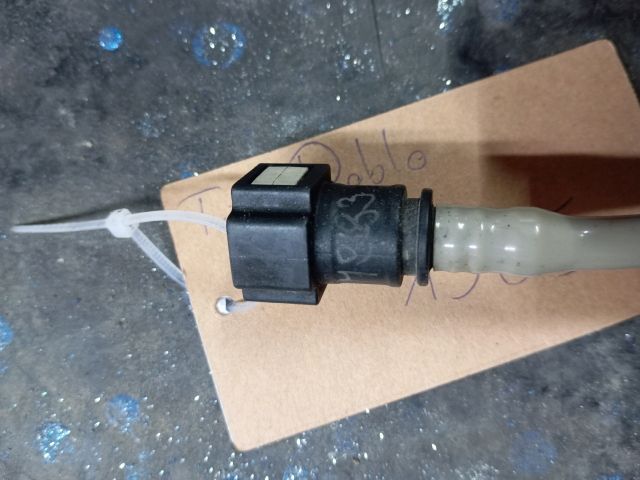 bontott FIAT DOBLO Üzemanyagcső