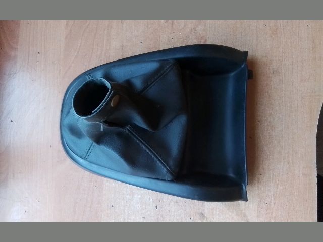 bontott FIAT DOBLO Váltószoknya