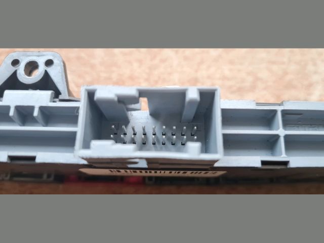 bontott FIAT DOBLO Vészvillogó Kapcsoló