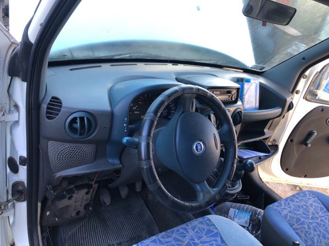 bontott FIAT DOBLO Vészvillogó Kapcsoló