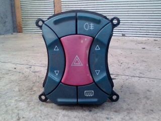 bontott FIAT DOBLO Vészvillogó Kapcsoló