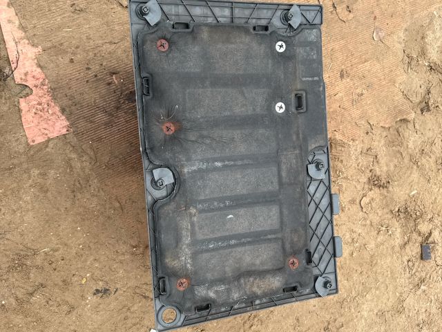 bontott FIAT DUCATO Akkumulátor Fedél