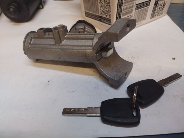 bontott FIAT DUCATO Gyújtáskapcsoló Házzal