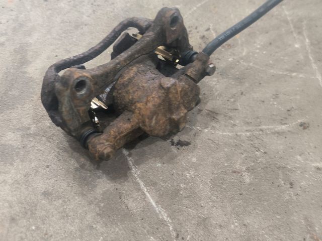 bontott FIAT DUCATO Bal hátsó Féknyereg Munkahengerrel