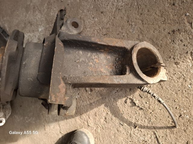 bontott FIAT DUCATO Jobb első Csonkállvány Kerékaggyal