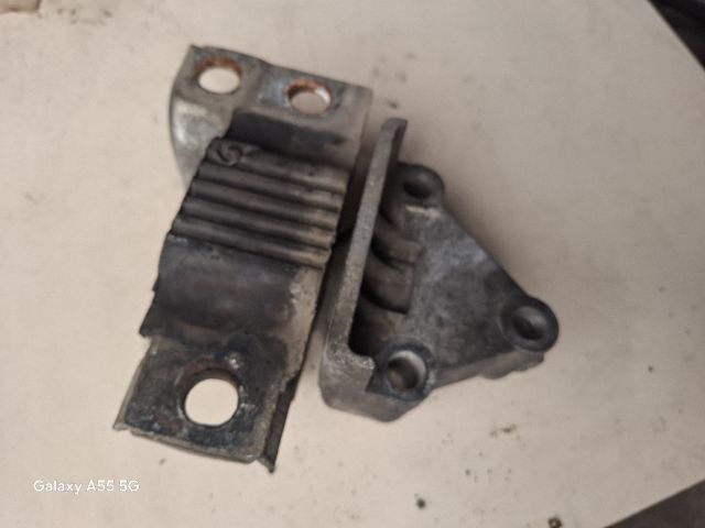 bontott FIAT DUCATO Motor Tartó Bak (Fém)