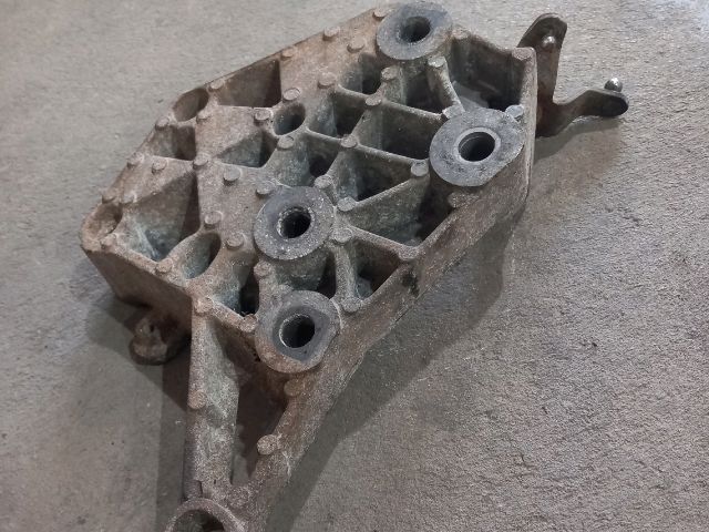 bontott FIAT DUCATO Váltó Tartó Bak (Pozíciófüggetlen)