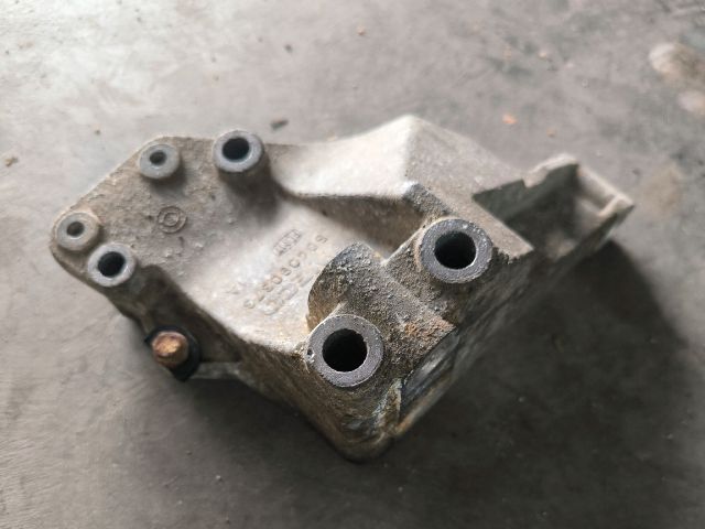 bontott FIAT DUCATO Váltó Tartó Bak (Pozíciófüggetlen)