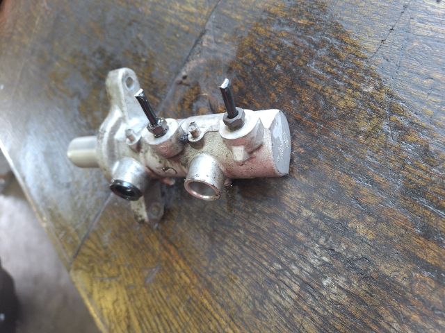 bontott FIAT DUCATO Főfékhenger