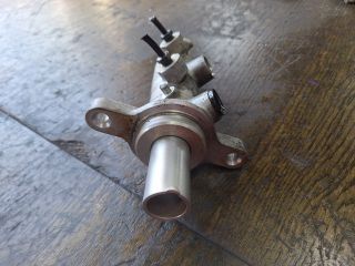 bontott FIAT DUCATO Főfékhenger