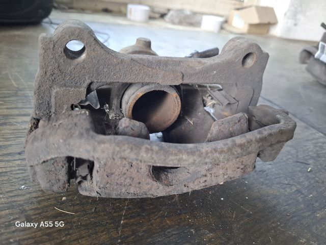 bontott FIAT DUCATO Jobb hátsó Féknyereg Munkahengerrel