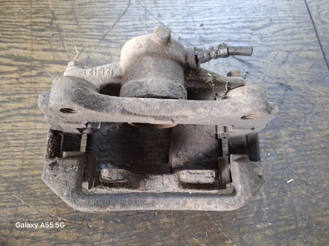 bontott FIAT DUCATO Jobb hátsó Féknyereg Munkahengerrel