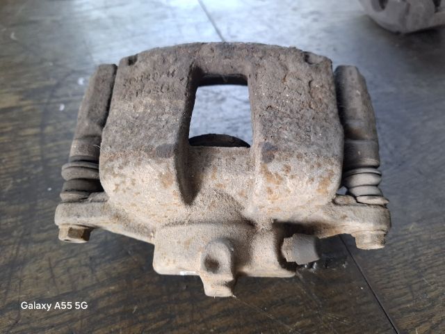 bontott FIAT DUCATO Jobb hátsó Féknyereg Munkahengerrel