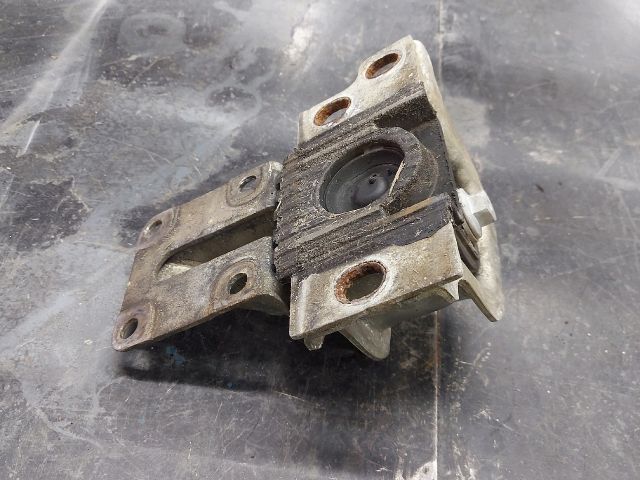 bontott FIAT DUCATO Váltó Tartó Bak (Pozíciófüggetlen)