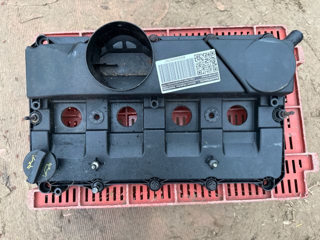 bontott FIAT DUCATO Szelepfedél