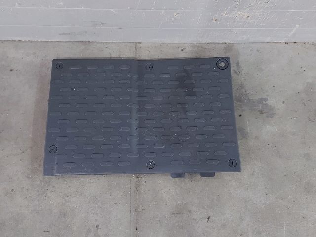 bontott FIAT DUCATO Akkumulátor Fedél