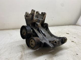 bontott FIAT DUCATO Generátor Tartó Bak