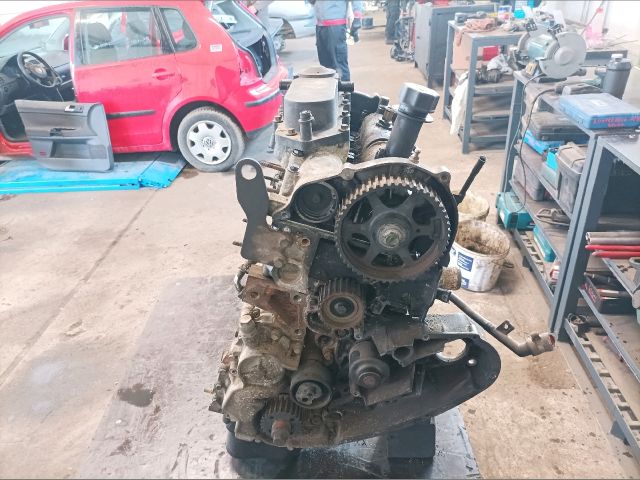 bontott FIAT DUCATO Motor (Fűzött blokk hengerfejjel)