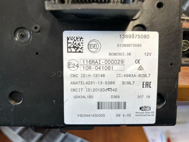 bontott FIAT DUCATO Biztosítéktábla Motortér