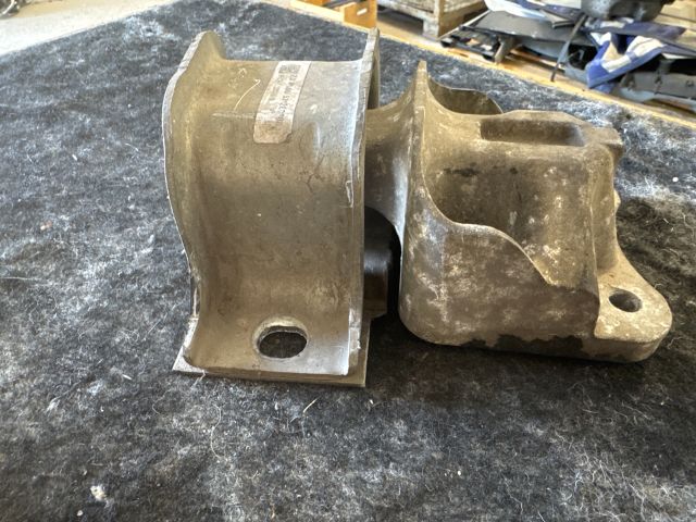 bontott FIAT DUCATO Váltó Tartó Bak (Pozíciófüggetlen)