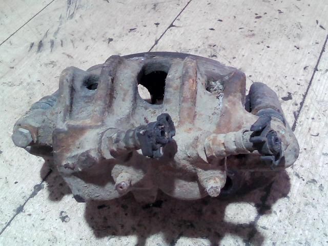 bontott FIAT DUCATO Jobb első Féknyereg Munkahengerrel