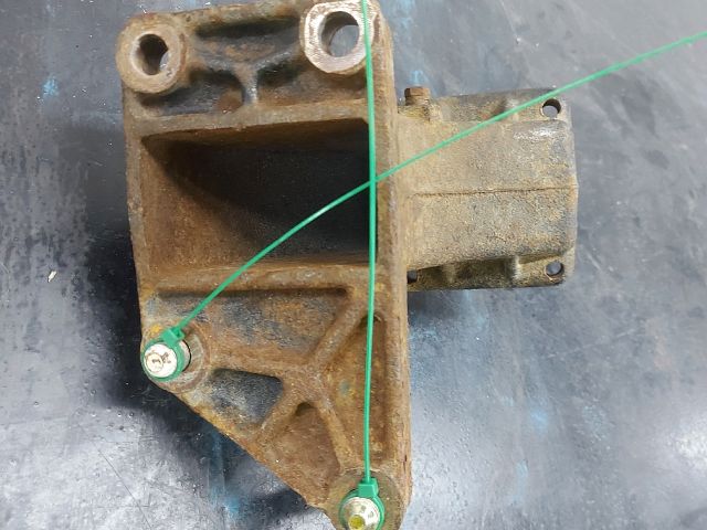 bontott FIAT DUCATO Váltó Tartó Bak (Pozíciófüggetlen)