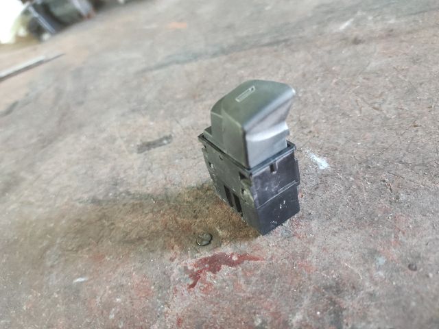 bontott FIAT DUCATO Ablakemelő Kapcsoló (Pozíciófüggetlen)